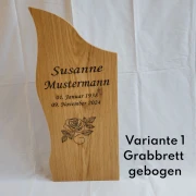 Grabbohle (statt einem Grabkreuz)