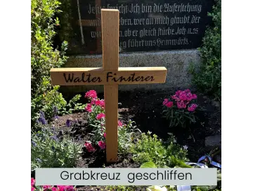 Grabkreuz in Eiche geschliffen