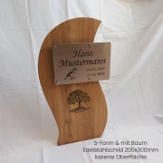 Grabstein aus Holz S-Form