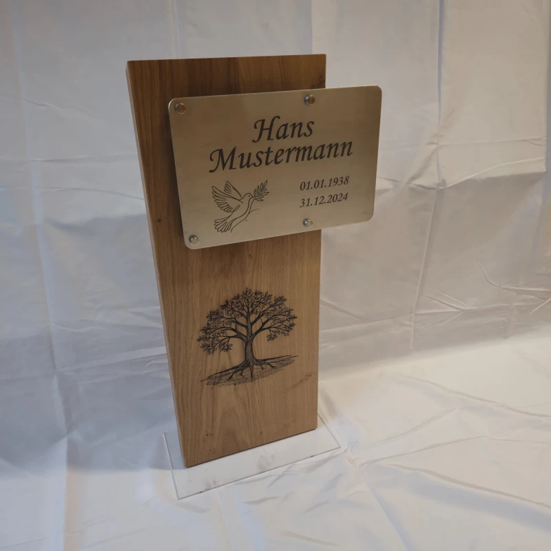 Grabstein aus Holz gerade