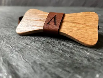 Holzfliege aus Massivholz und Echtleder Individuallisierung