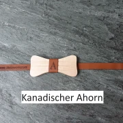 Holzfliege aus Massivholz und Echtleder Individuallisierung